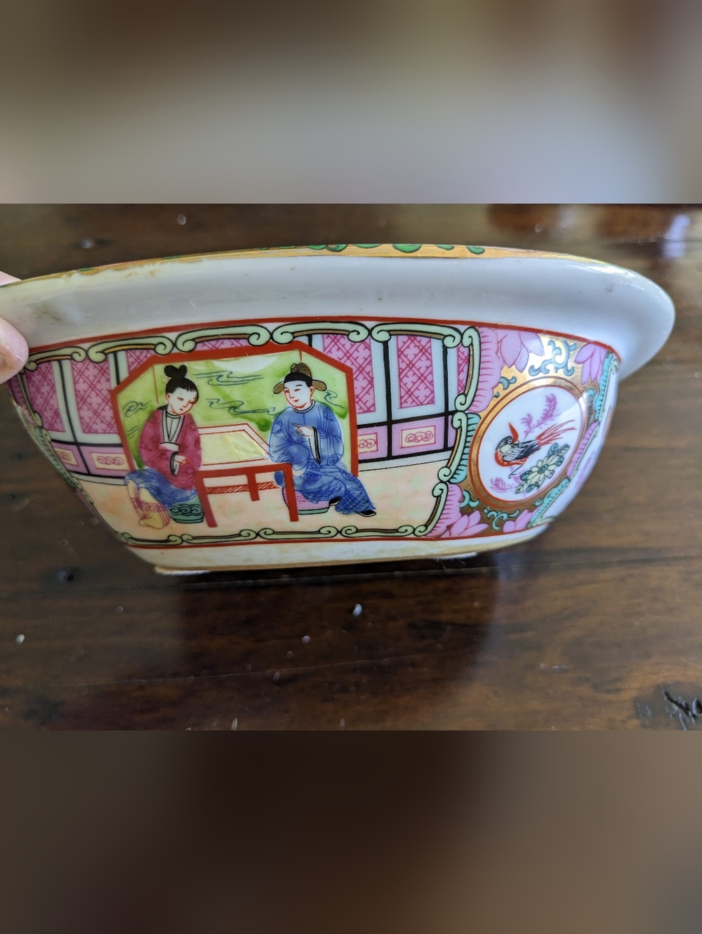 Chinese Rose Medallion Lozenge Box - 10" - Hand-Painted - Picture 7 of 8